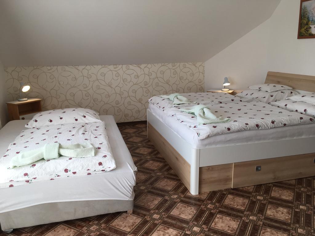 Gitta Apartman Бюк Экстерьер фото